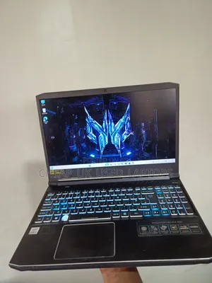 Laptop Acer Predator Helios 300 8GB Intel Core i7 SSD 750GB