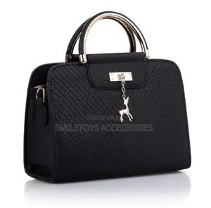 Chic Handbag With Zip Closure Stylish Round Metal