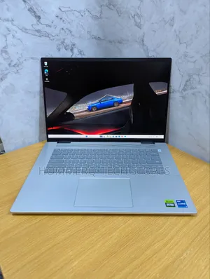 Laptop Dell Inspiron 16 Plus 7630 16GB Intel Core i7 SSD 512GB