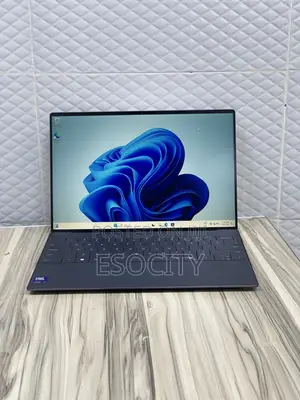 Laptop Dell XPS 13 (9350) 16GB Intel Core Ultra 7 SSD 512GB