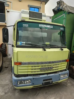 Nissan 2004 Green