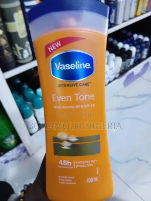 Vaseline Even Tone Body Lotion 400ml