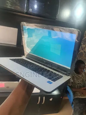 Laptop HP 14S 4GB Intel SSD 32GB