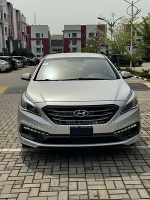 Hyundai Sonata Sport 2.0T 4dr Sedan (2.0L 4cyl Turbo 6A) 2015 Silver
