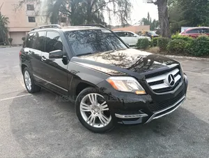 Mercedes-Benz GLK-Class Base GLK 350 4dr AWD 4MATIC (3.5L 6cyl 7A) 2015