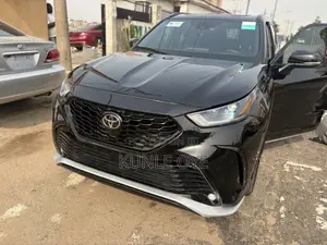 Toyota Highlander XSE AWD 2023 Black