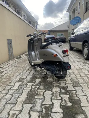 Yamaha 1999
