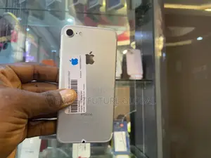 Apple iPhone 7 32 GB White
