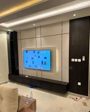 Gloxy Tv Console