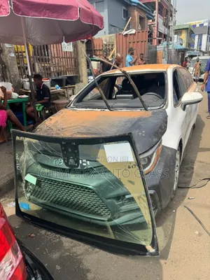 Toyota Corolla 2019/2020 Windscreen Glass Available