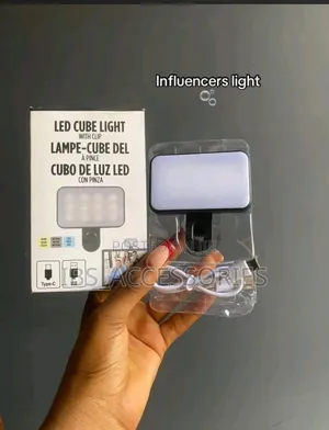 Cube Influencer Light