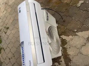 Royal 1hp Inverter AC 5months Used Wit Full Gas