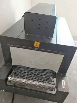 Industrial Shrink Wrapping Machine