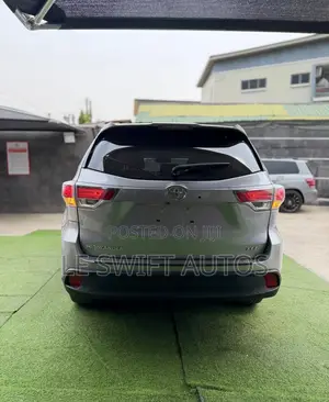 Toyota Highlander 2016 Silver