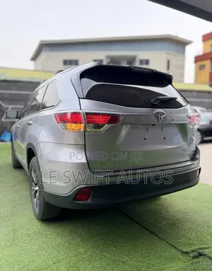 Toyota Highlander 2016 Silver