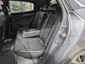 Honda Civic Sport Touring 4dr Hatchback (1.5L 4cyl) 2017 Gray