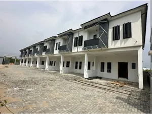 4bdrm Townhouse/Terrace in Orchid, Lekki Phase 1 for sale