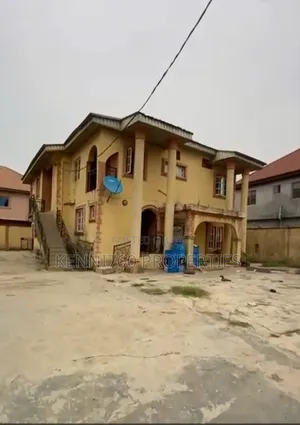 4bdrm Block of Flats in Alagbado for sale
