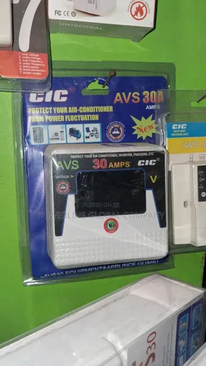 30amps Voltage Regulator for Pumping Machine/ Ac/ Office Appliance