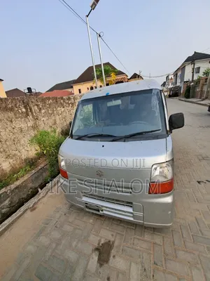 Suzuki Every 2012