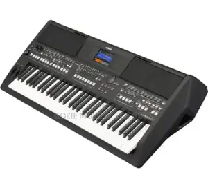 Complete 61 Key Yamaha Keyboard PRS Sx 600