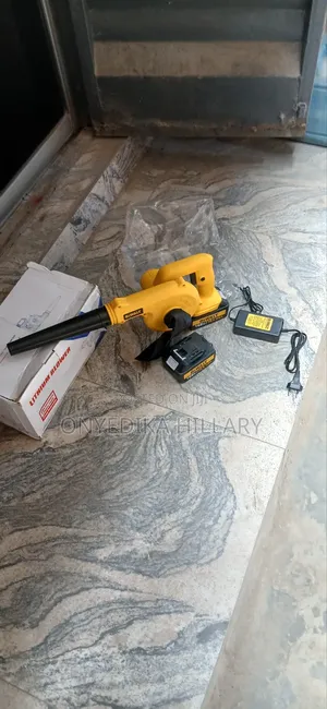 Battery Blower