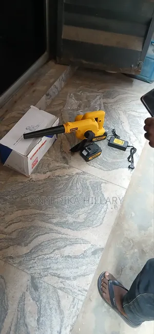 Battery Blower