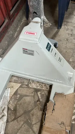 3tons Pallet Truck Toyo 3000kgs Hand Hydraulic Pallet Truck