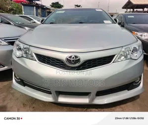 Toyota Camry SE 4dr Sedan (2.5L 4cyl 6A) 2013 Silver