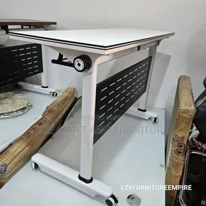 4feet Flipping Top Seminar Table