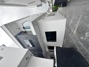 4bdrm Duplex in Lekki for sale
