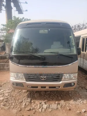 Toyota Coaster 2010