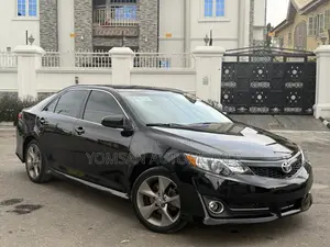 Toyota Camry SE V6 4dr Sedan (3.5L 6cyl 6A) 2012 Black