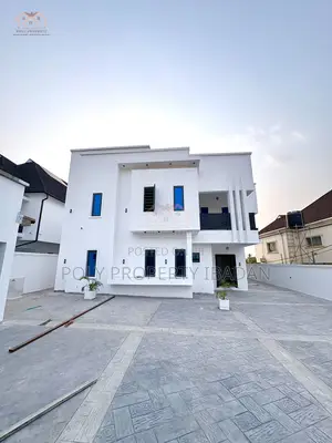 5bdrm Duplex in Olapade Agoro ,, Ibadan for sale