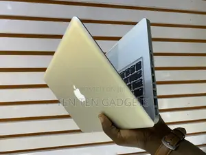 Laptop Apple MacBook 2012 8GB Intel Core i5 HDD+SSD 512GB