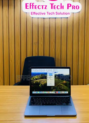 Laptop Apple MacBook Pro 2020 32GB Intel Core i7 SSD 512GB