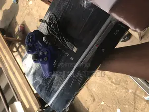 Playstation 3 Fat Console 1pad 5games