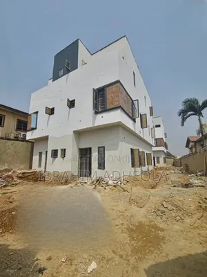 4bdrm Duplex in Anthony for sale