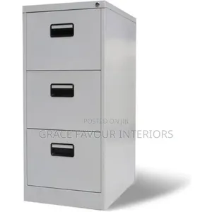 Office Carpenet
