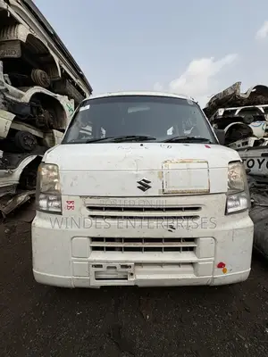 Suzuki Every 2012 White