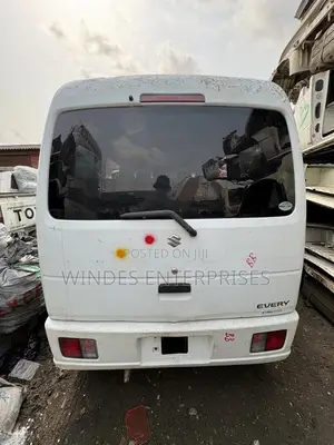 Suzuki Every 2012 White