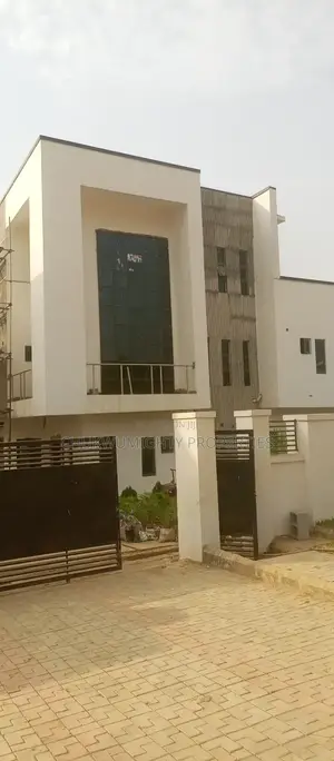 4bdrm Duplex in Mabuchi Estate, Mabushi for sale