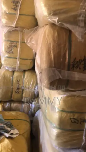 Get Your Thrift Wears in Bales With Us at Affordable Price