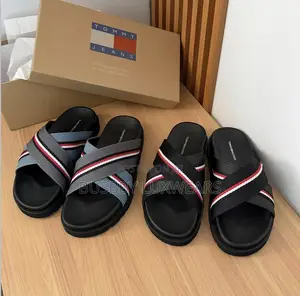 Tommy Hilfiger Men’S Pam Slippers