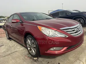 Hyundai Sonata Limited Sedan FWD (2.4L 4cyl 6A) 2013 Red