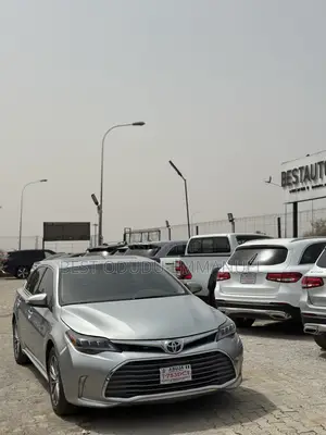 Toyota Avalon Limited FWD Sedan (3.6L 6cyl 6A) 2016 Silver
