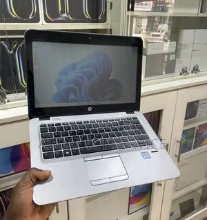 Laptop HP EliteBook 820 G3 8GB Intel Core i5 SSD 256GB