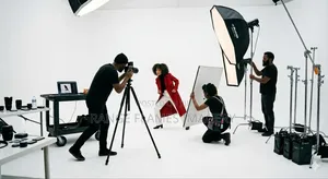 Professional High-End Photoshoot – Red Theme Luxury Set Design