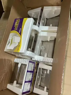 Wall-Mounted Bathroom Shelf/Tissue Holder