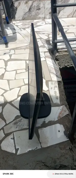 24 Inches Frameless